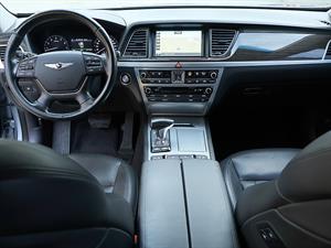 Genesis G80 - Vista 10