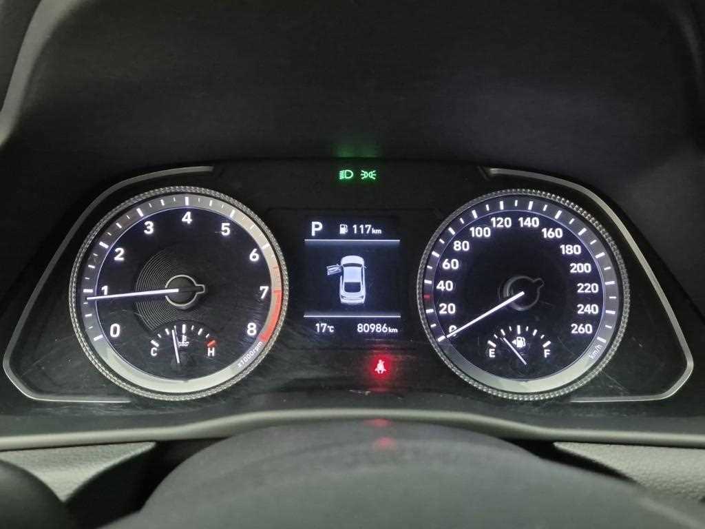 HYUNDAI Sonata - Vista 6