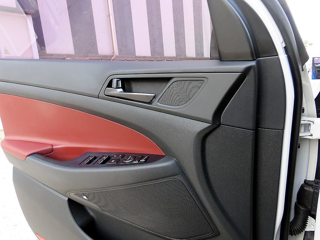 HYUNDAI Tucson - Vista 11