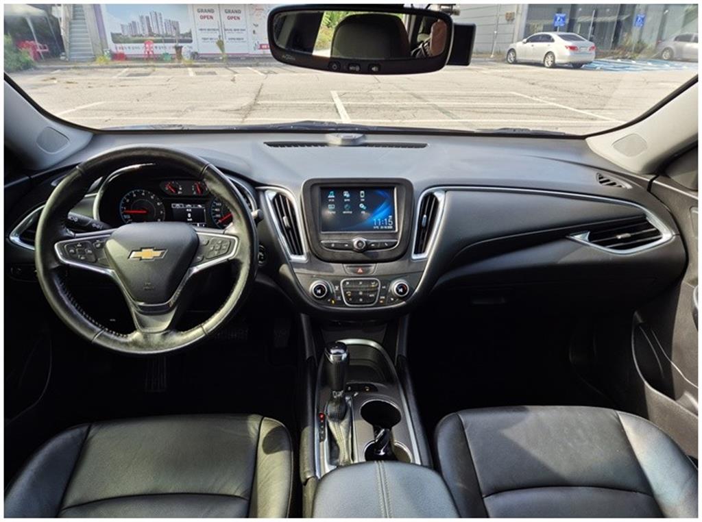 Chevrolet Malibu - Vista 11
