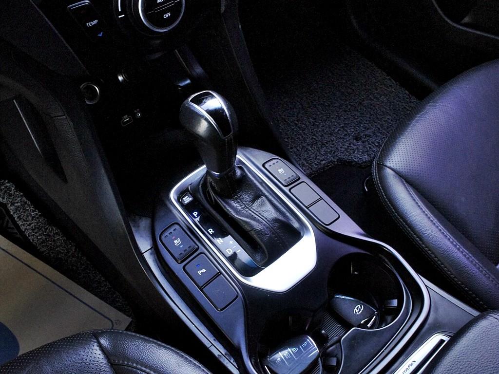 HYUNDAI Santa Fe 2018 Gris - Importación desde Corea - HF Imports Iquique - Foto 11