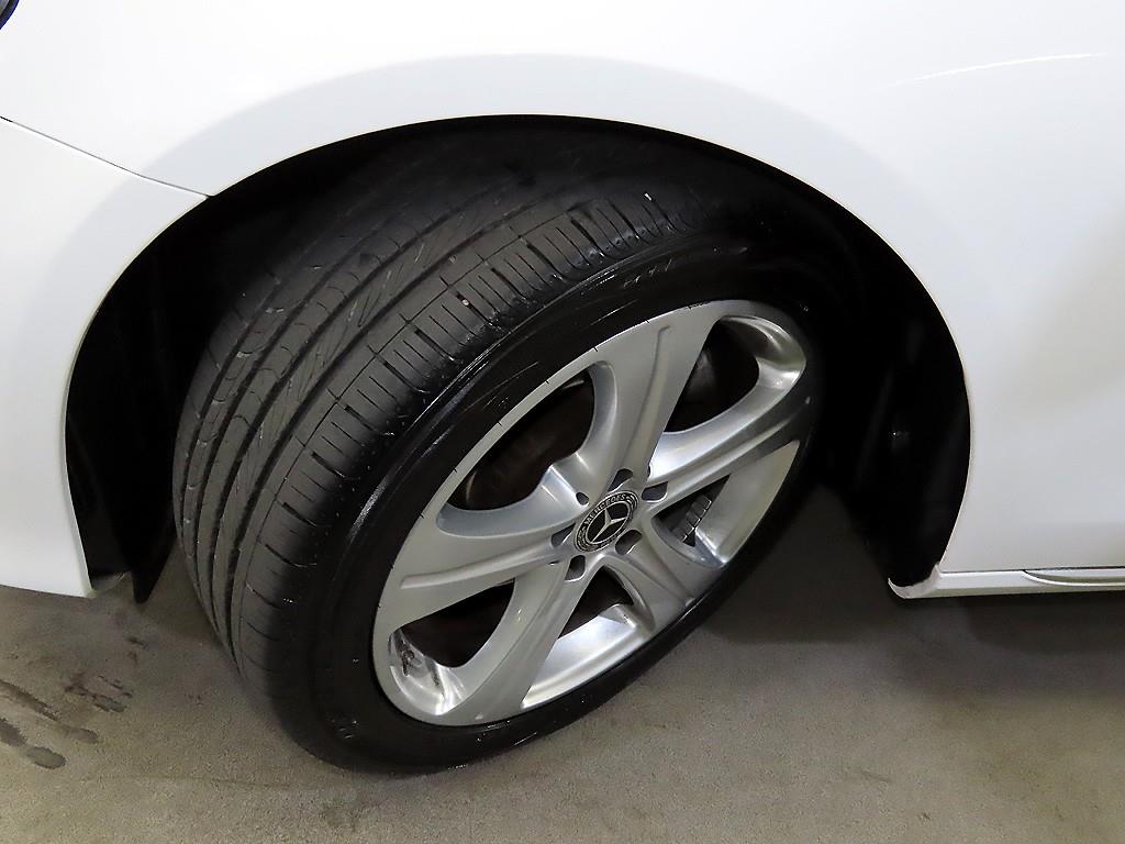 Mercedes Benz E class 2017 Negro - Importación desde Corea - HF Imports Iquique - Foto 20