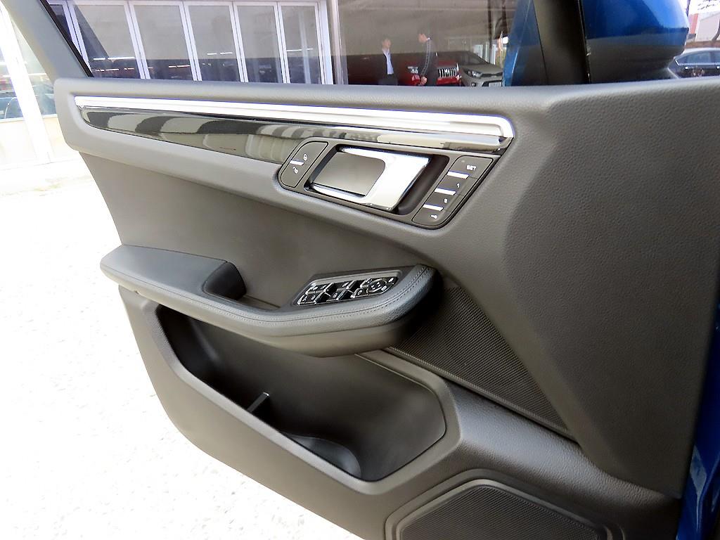 Porsche Macan - Vista 11