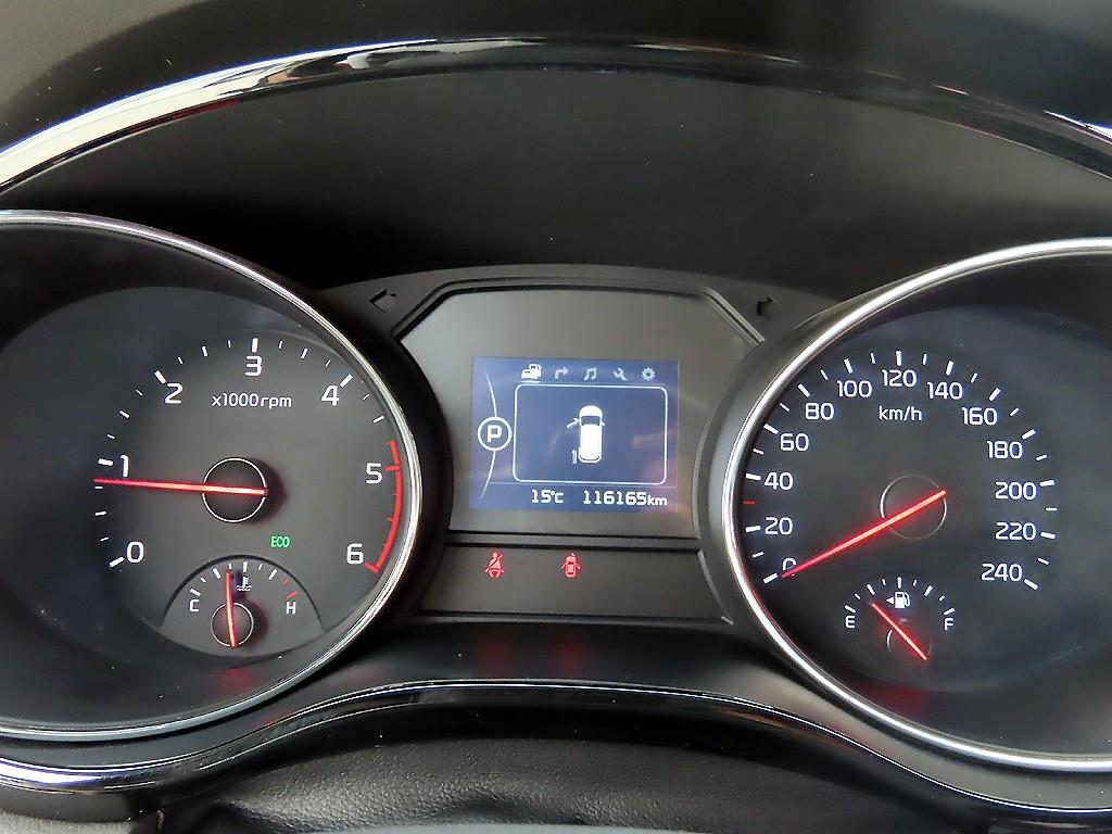 KIA Carnival - Vista 9