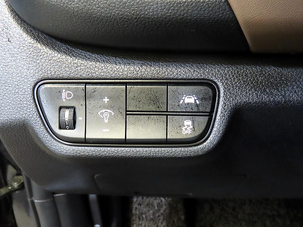 KIA Seltos 2023 Negro - Importación desde Corea - HF Imports Iquique - Foto 13