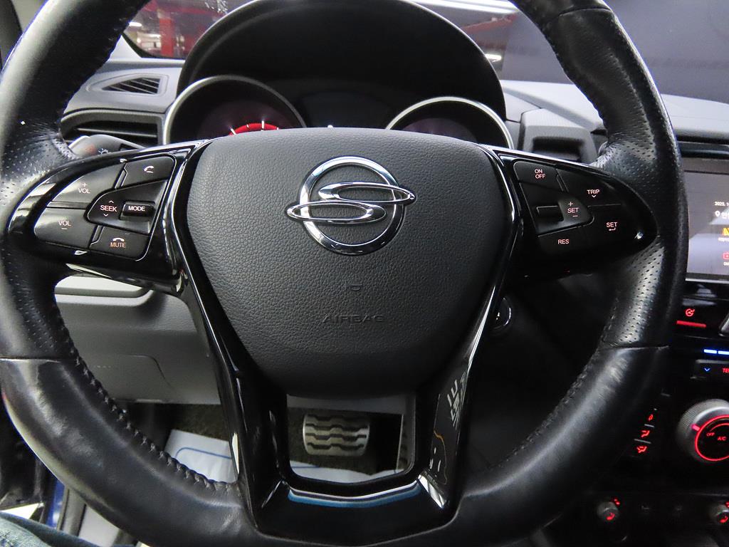 Ssangyong Tivoli - Vista 8