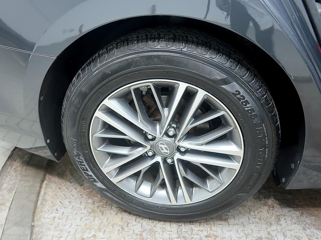 HYUNDAI Grandeur 2017 Gris - Importación desde Corea - HF Imports Iquique - Foto 7