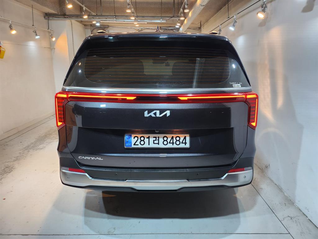 KIA Carnival - Vista 3