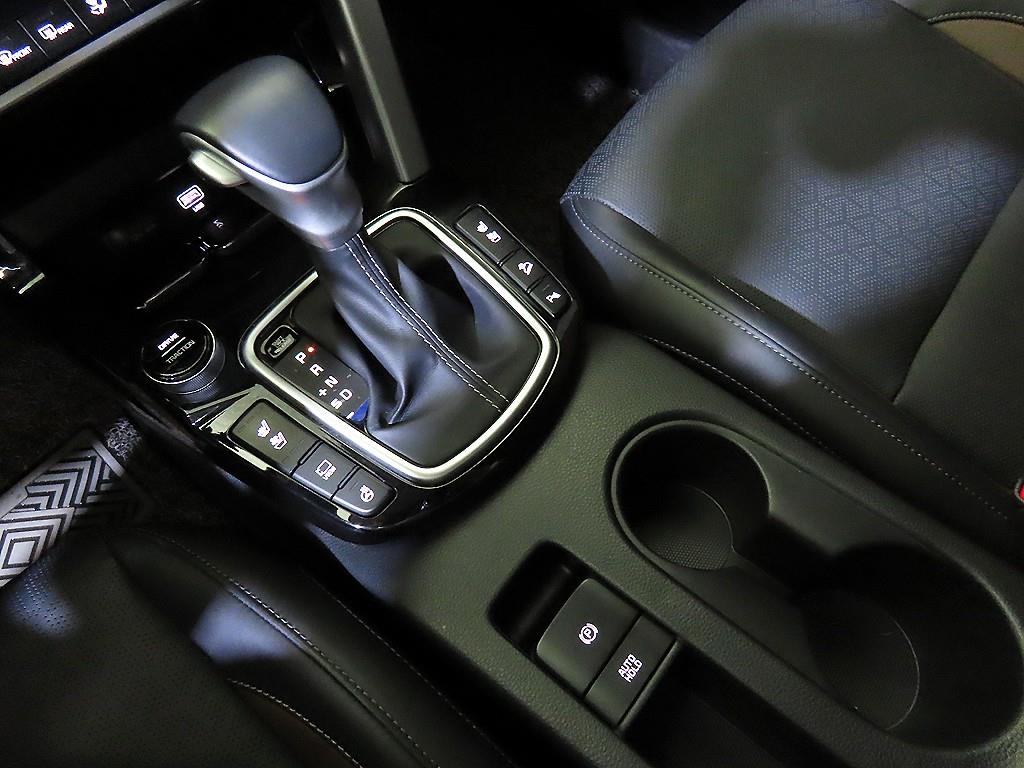 KIA Seltos - Vista 12