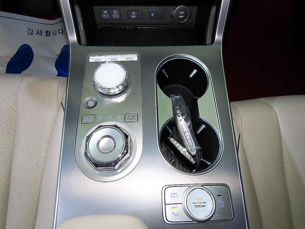 Genesis GV80 - Vista 12