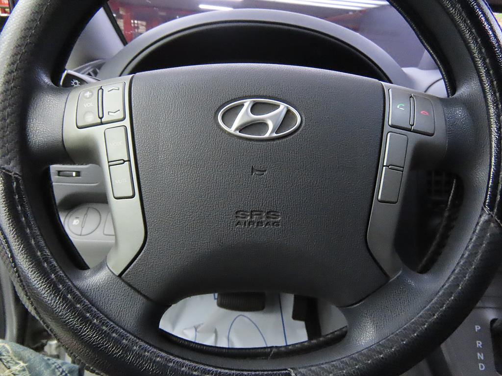 HYUNDAI Starex 2015 Gris - Importación desde Corea - HF Imports Iquique - Foto 14