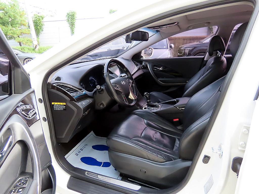 HYUNDAI Grandeur - Vista 5