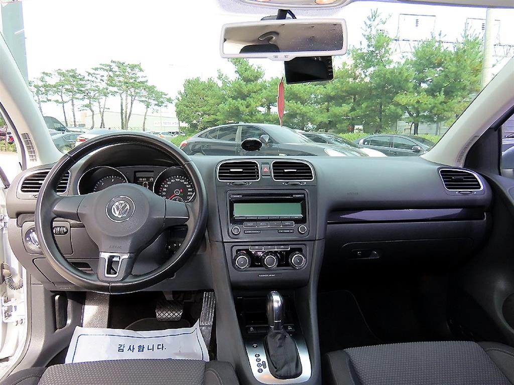 Volkswagen Golf - Vista 7