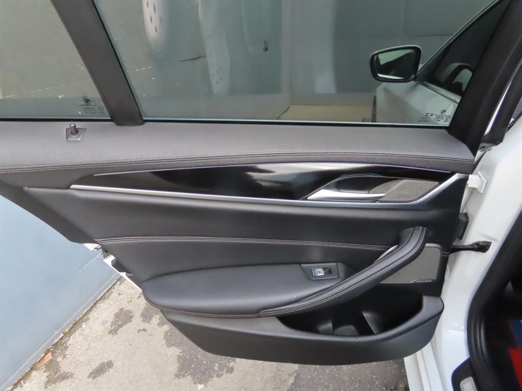 BMW 5 Series - Vista 11