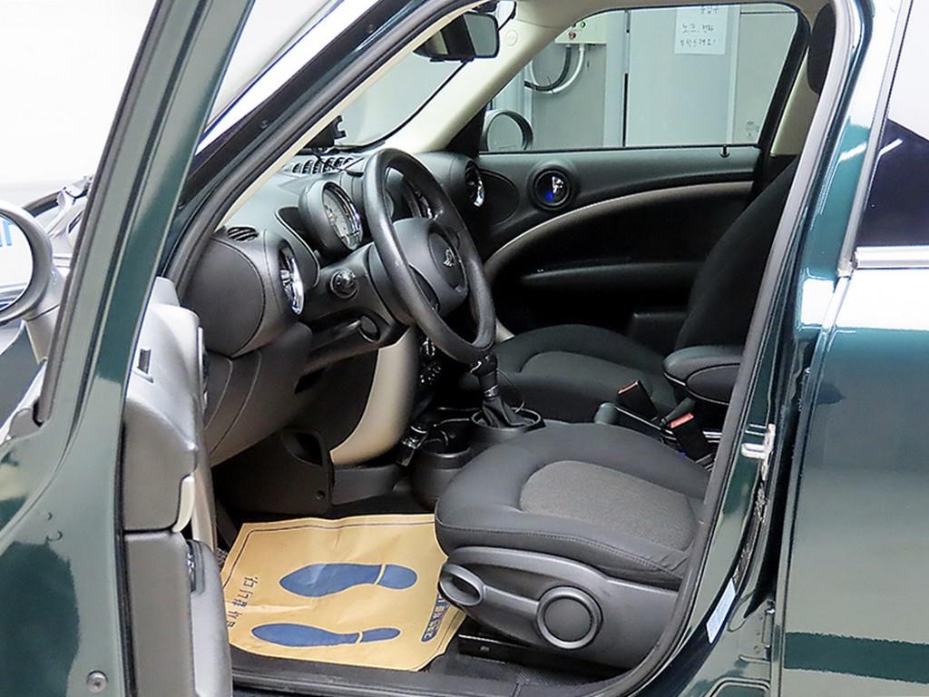 Mini Countryman - Vista 5