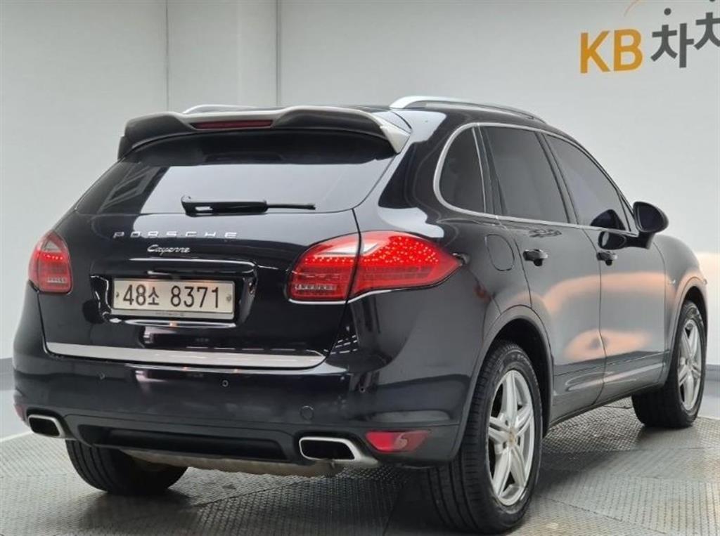 Porsche Cayenne - Vista 4