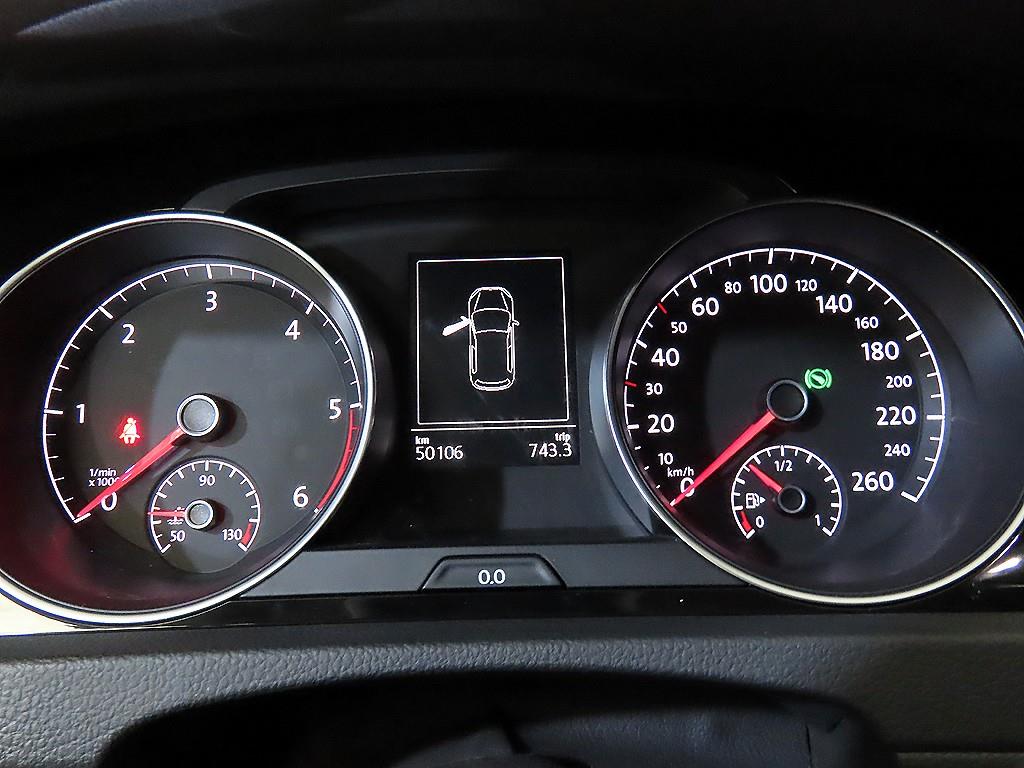 Volkswagen Golf - Vista 9