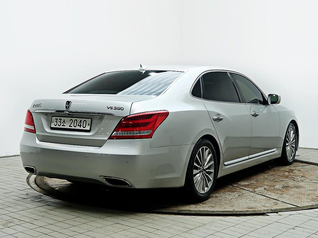 HYUNDAI Equus - Vista 7