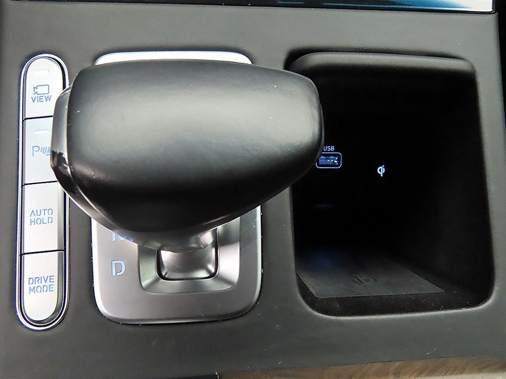 Genesis G90 - Vista 10