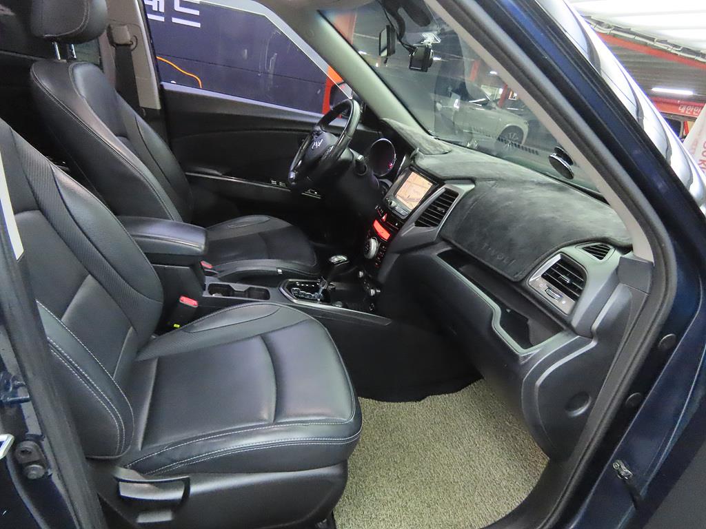 Ssangyong Tivoli - Vista 8