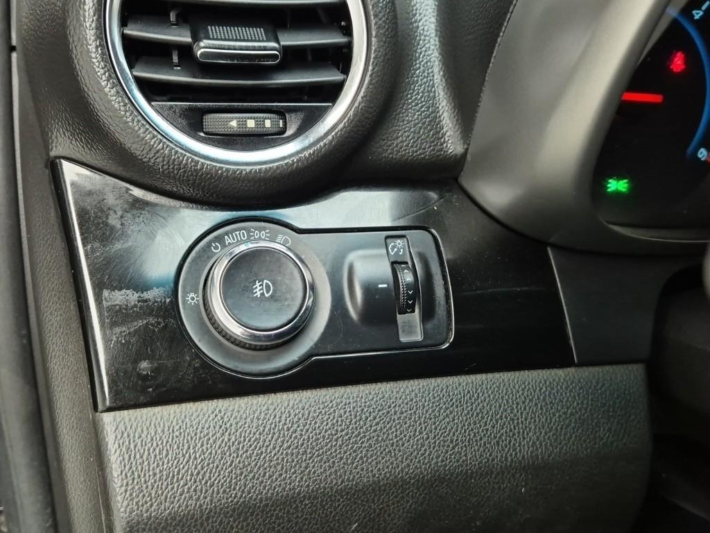 Chevrolet Orlando 2012 Gris - Importación desde Corea - HF Imports Iquique - Foto 14