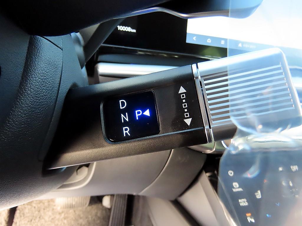 HYUNDAI Grandeur - Vista 10