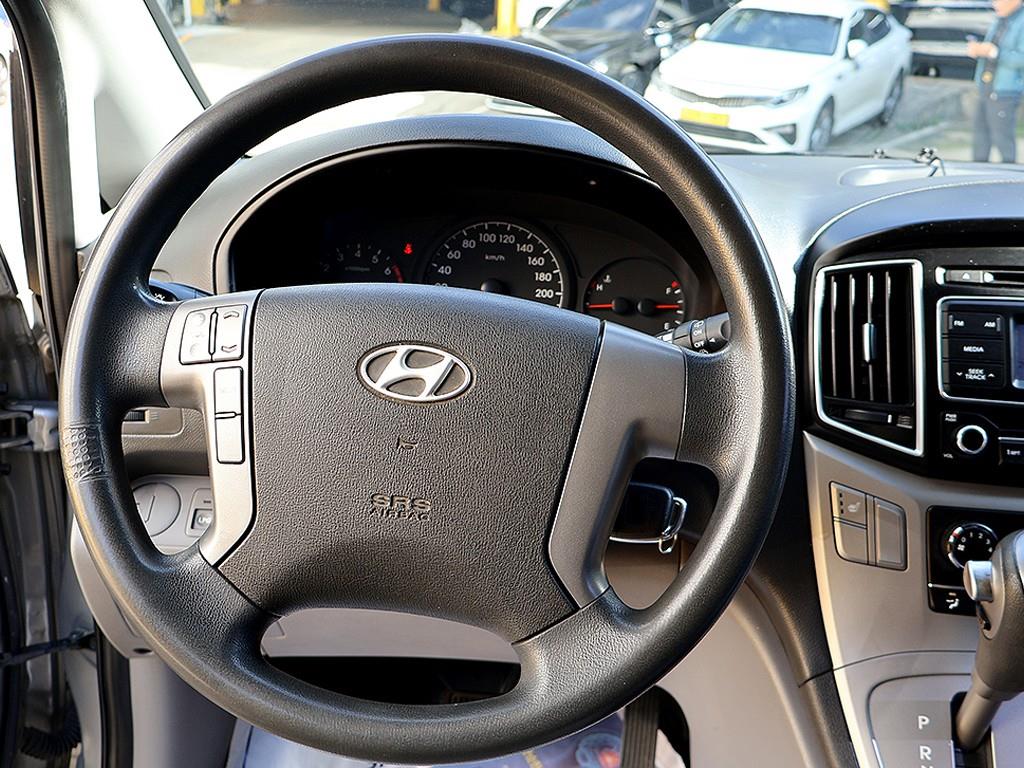 HYUNDAI Starex 2017 Gris - Importación desde Corea - HF Imports Iquique - Foto 8