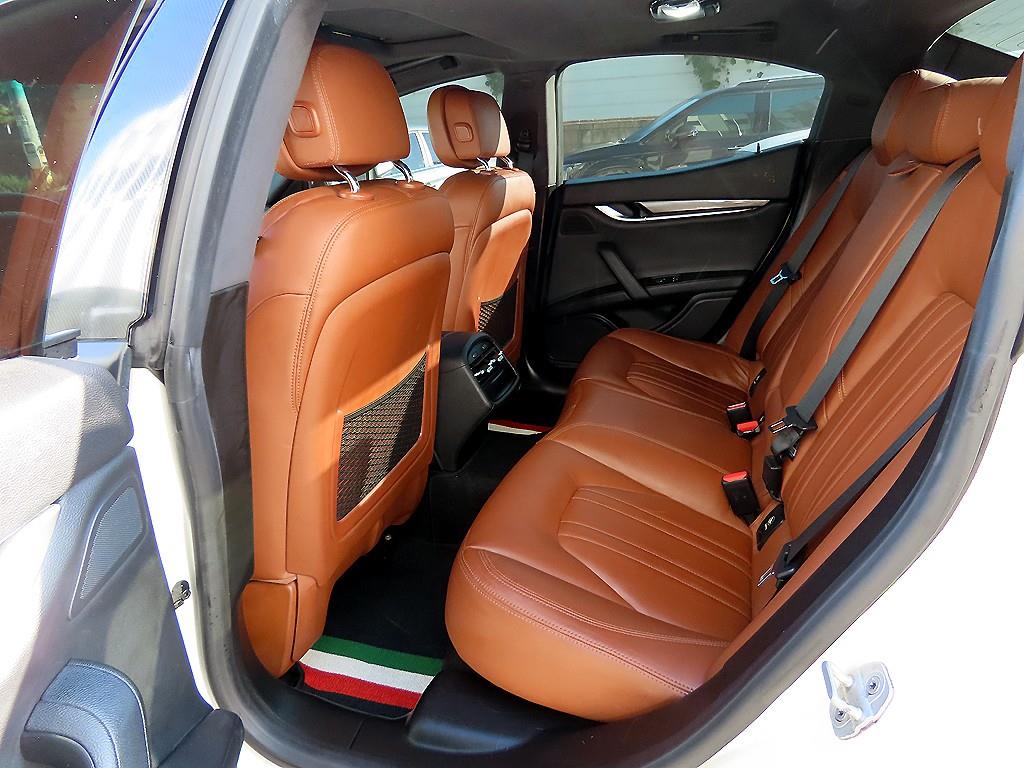 Maserati Ghibli - Vista 6