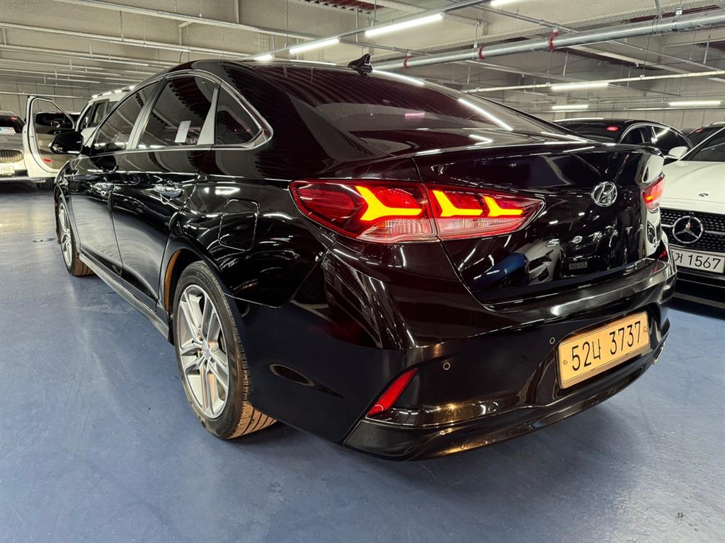 HYUNDAI Sonata - Vista 6
