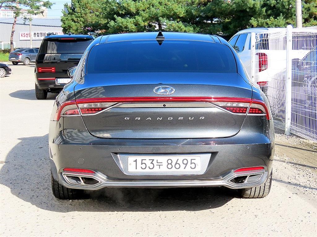 HYUNDAI Grandeur - Vista 4