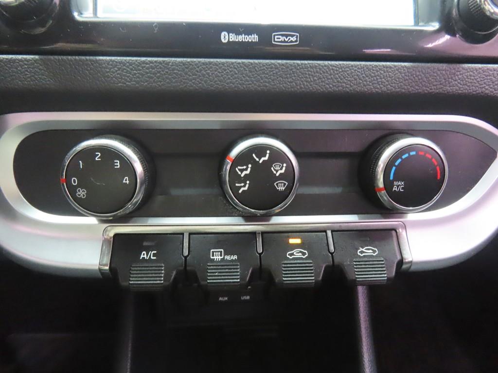 KIA Pride - Vista 12