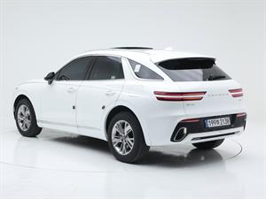 Genesis GV70 - Vista 8