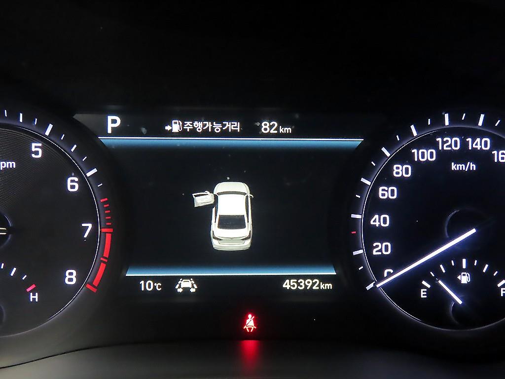 Genesis G80 - Vista 8