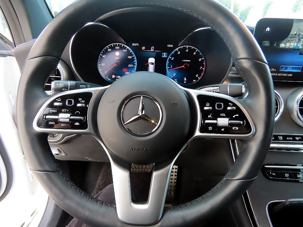 Mercedes Benz GLC Class - Vista 8