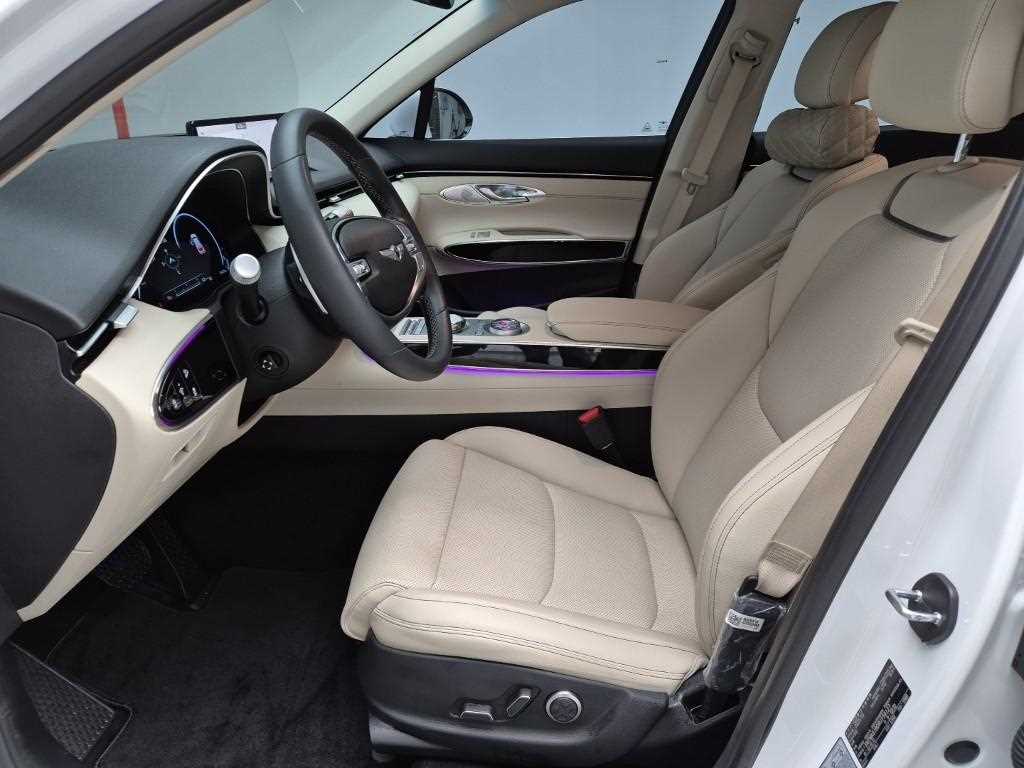 Genesis GV70 - Vista 11