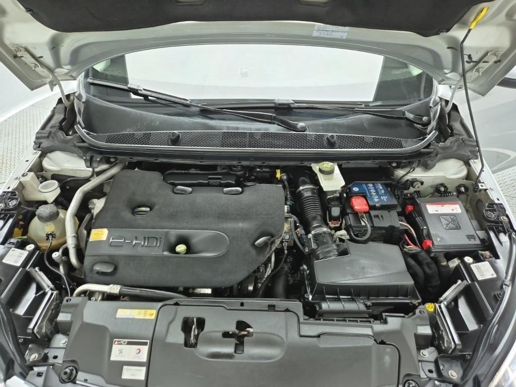 Peugeot 308 - Vista 5