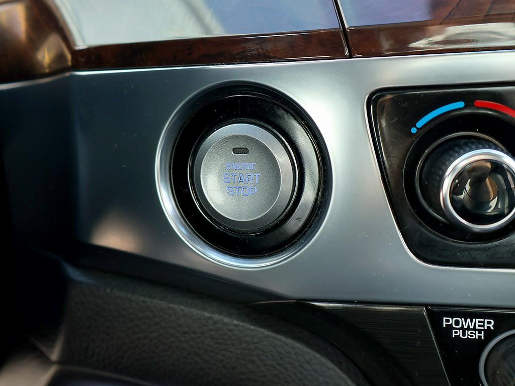 HYUNDAI Equus 2015 Negro - Importación desde Corea - HF Imports Iquique - Foto 11