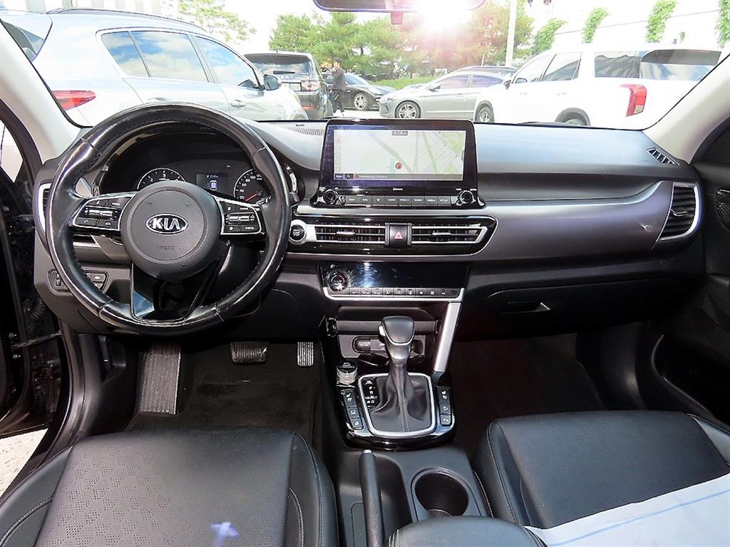 KIA Seltos - Vista 7