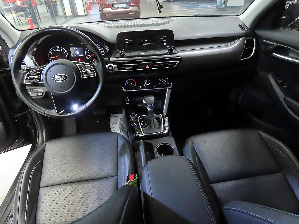 KIA Seltos - Vista 10