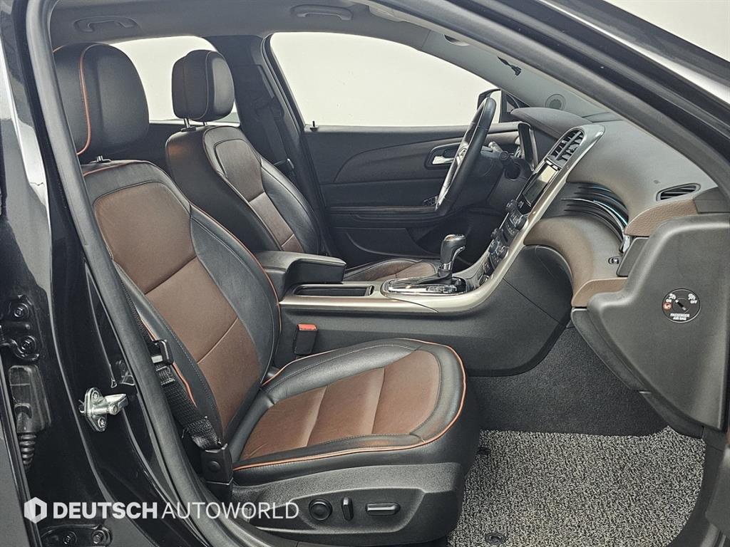 Chevrolet Malibu - Vista 8