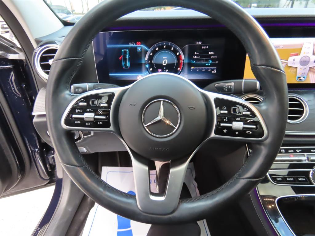 Mercedes Benz E class 2019 Azul - Importación desde Corea - HF Imports Iquique - Foto 8