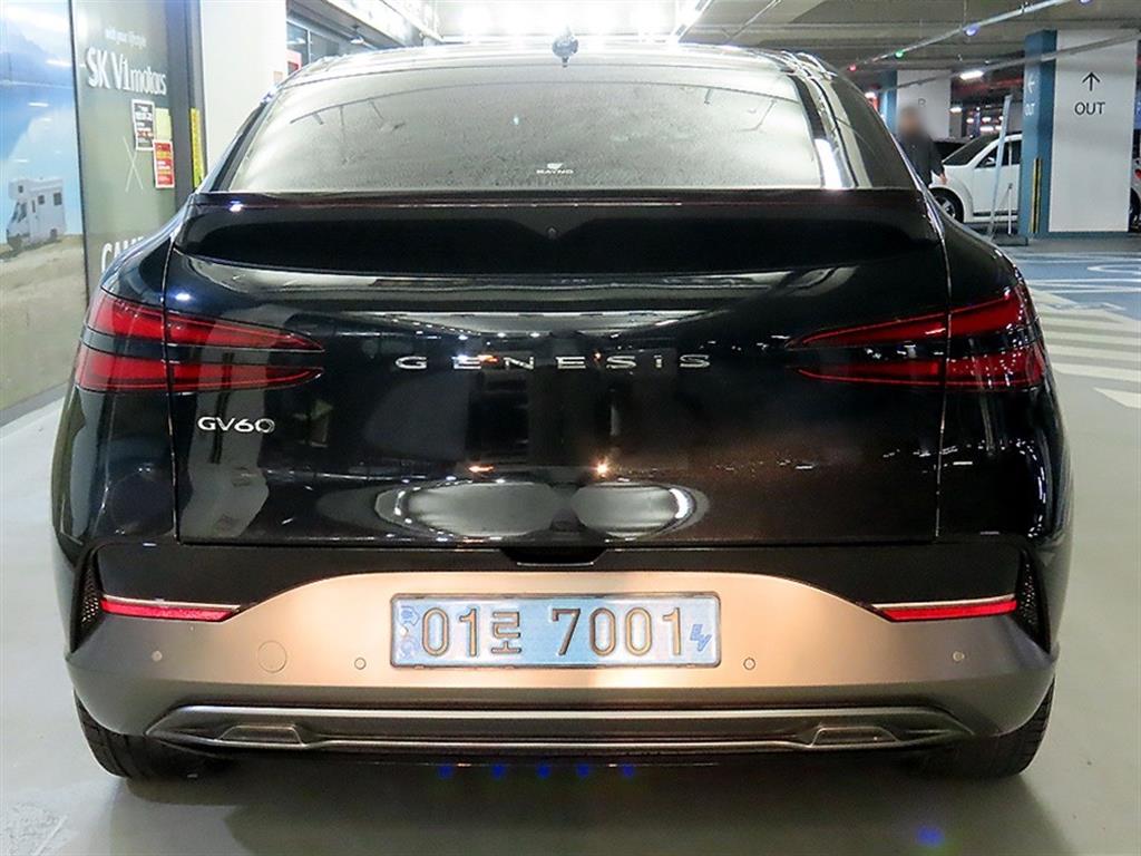 Genesis GV60 - Vista 5