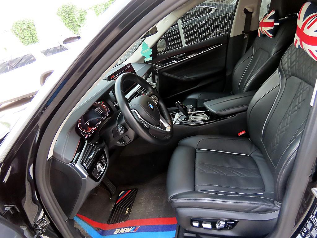 BMW 5 Series - Vista 5