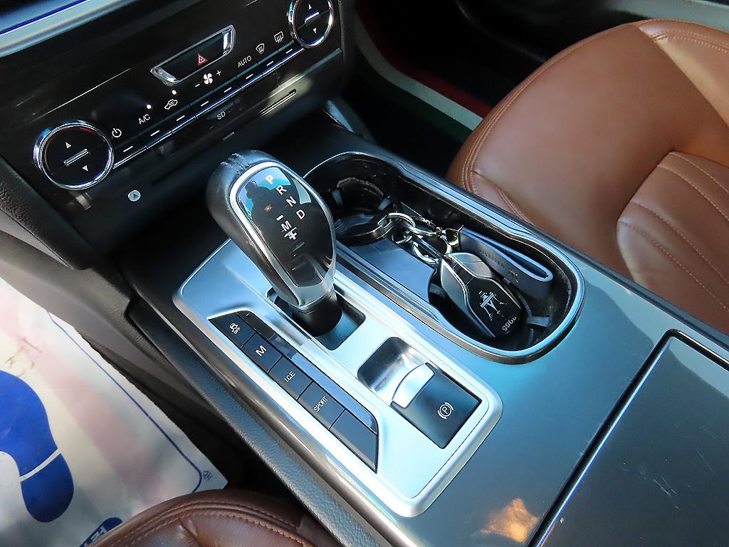 Maserati Ghibli - Vista 10