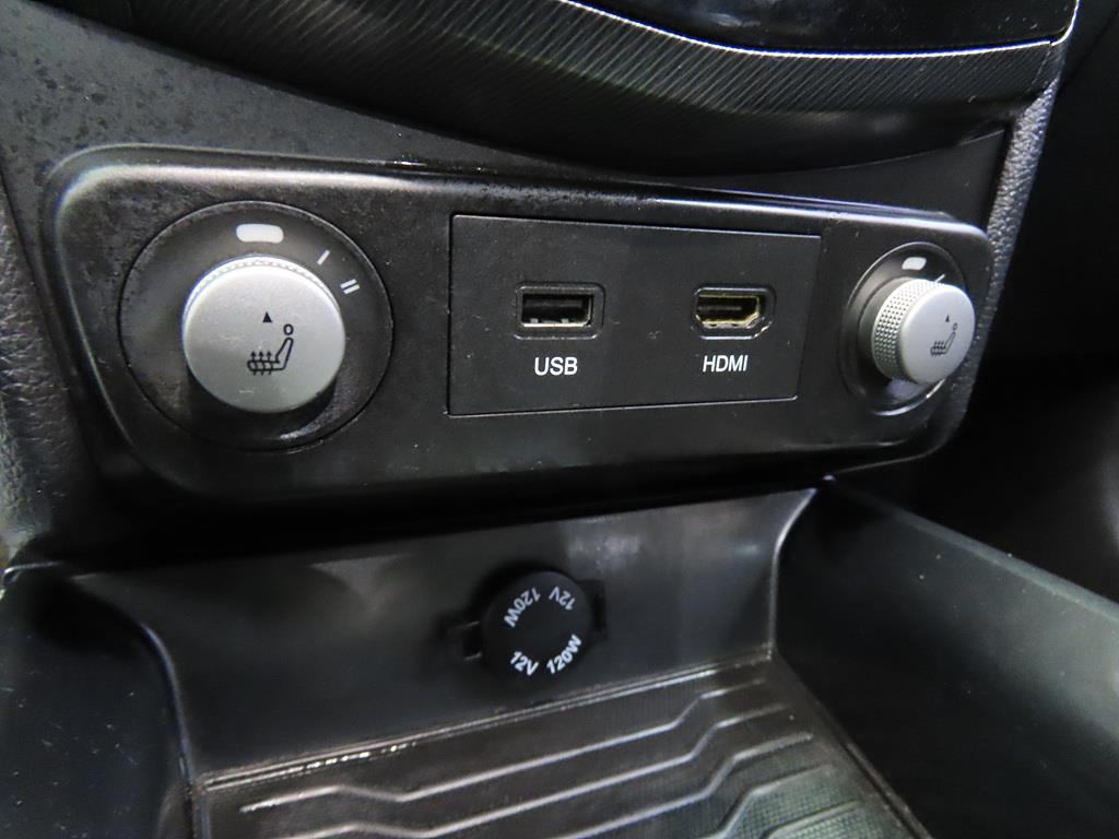 Ssangyong Tivoli - Vista 12