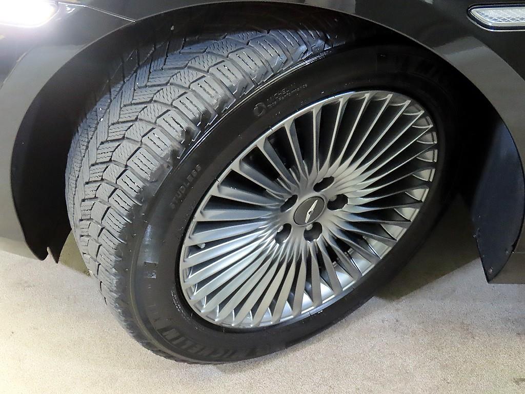 Genesis G90 2019 Negro - Importación desde Corea - HF Imports Iquique - Foto 20