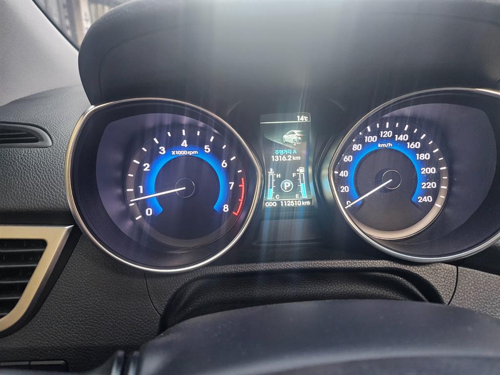 HYUNDAI i30 - Vista 6