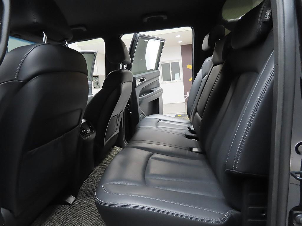 Ssangyong Rexton 2020 Negro - Importación desde Corea - HF Imports Iquique - Foto 10