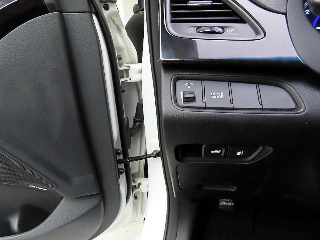 HYUNDAI Grandeur - Vista 12