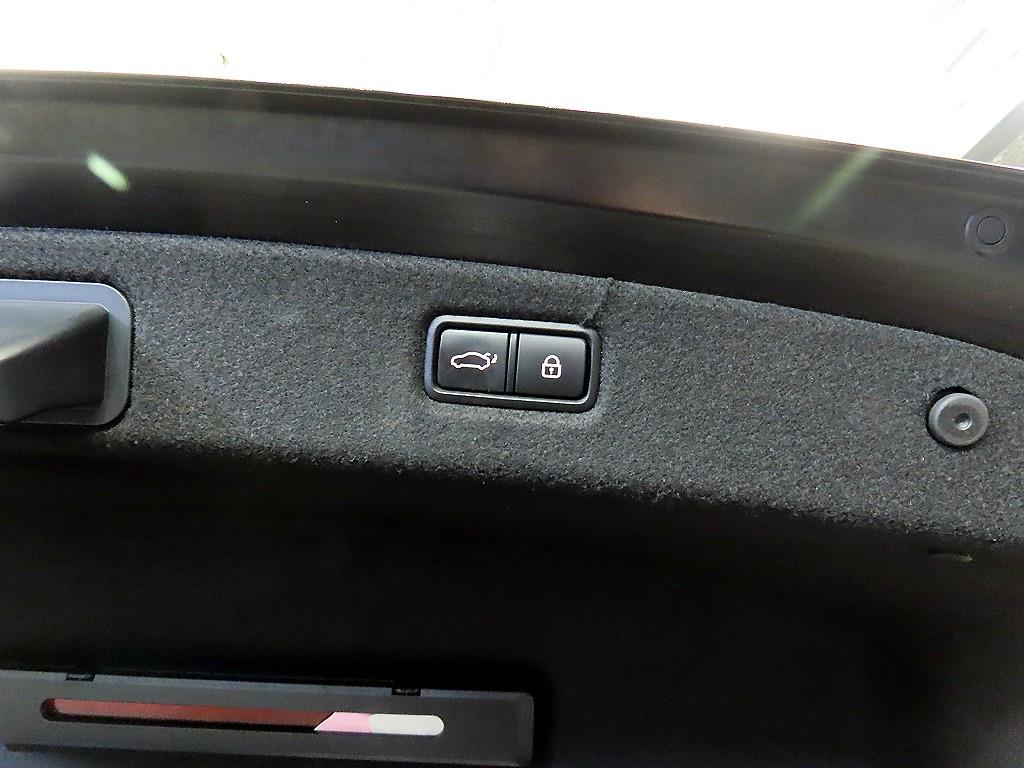 Genesis G90 2019 Negro - Importación desde Corea - HF Imports Iquique - Foto 18